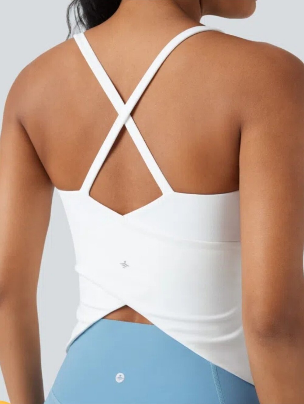 HALARA Scoop Neck Crisscross Back Crossover Hem Yoga Cami Top Medium New Logo